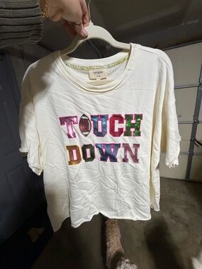 Umgee Cream Short Sleeve 'Touch Down' Appliqué Tee